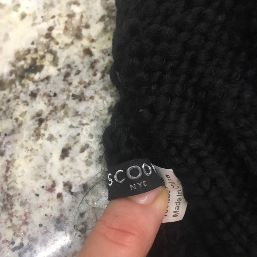 SCOOP NYC knit poncho 🎊HP🎊 - Picture 5 of 6
